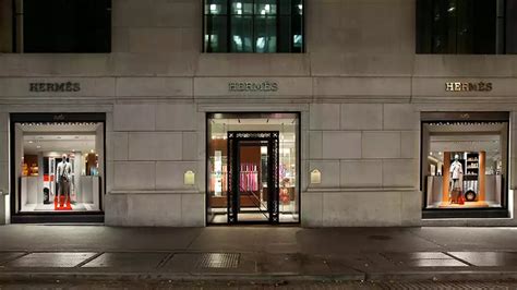 Hermès Lands on Wall Street 